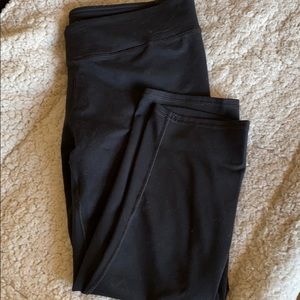 Fabletics crop leggings